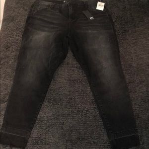 NWT Kut from the Kloth Donna High Rise Skinny